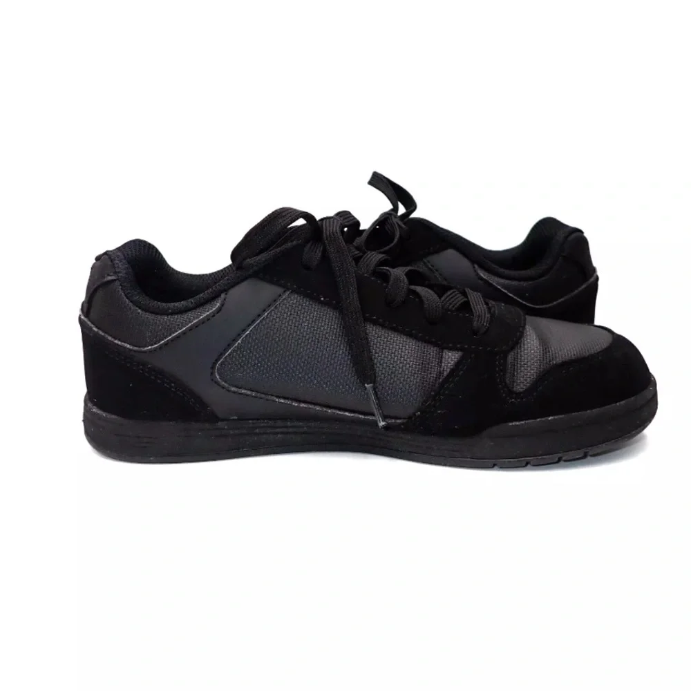 American Eagle Black Sneakers Size 5Y Kids Casual Skate